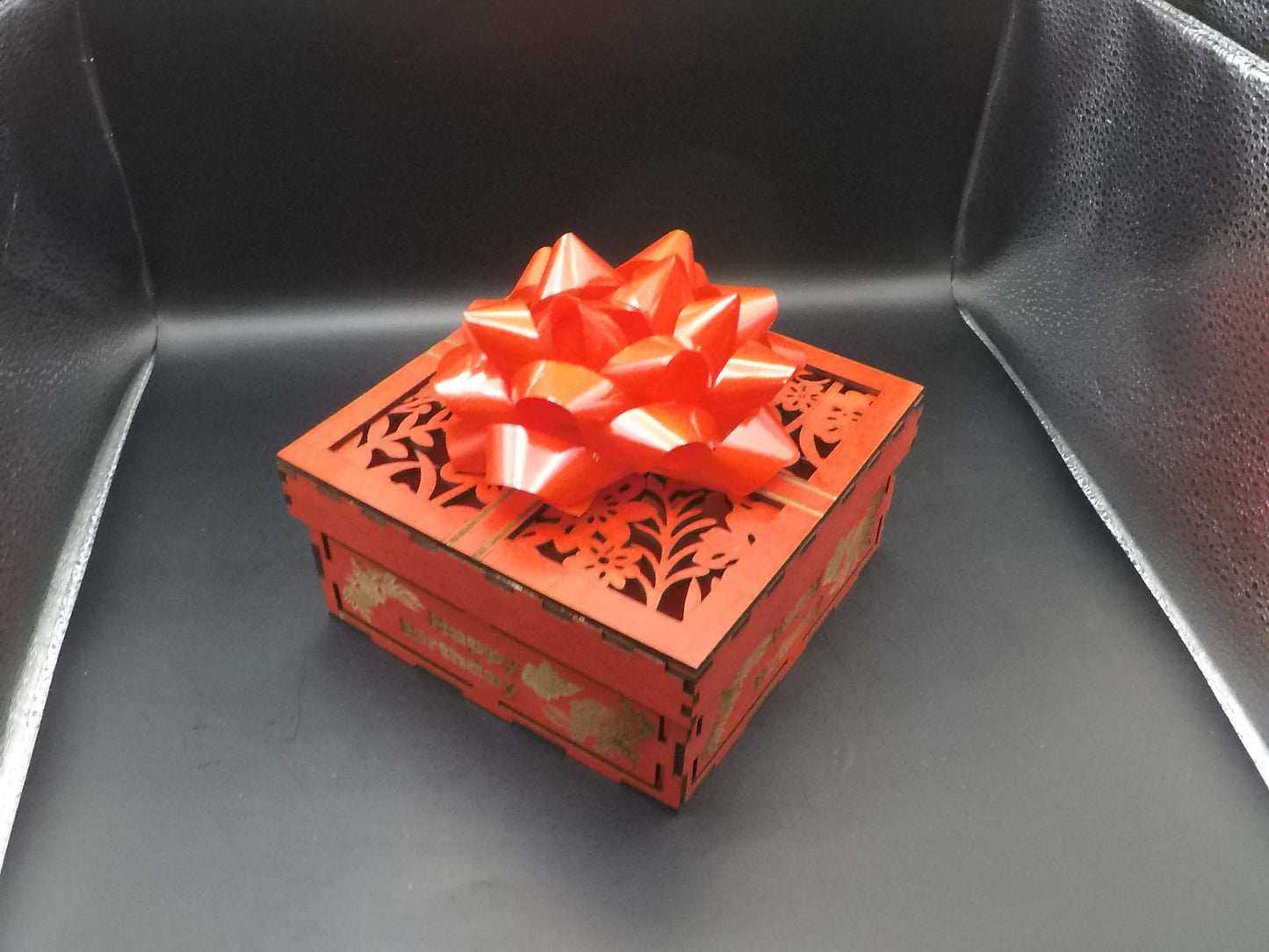 Personalized Wooden Gift Box – A Thoughtful Gift for Any Occasion